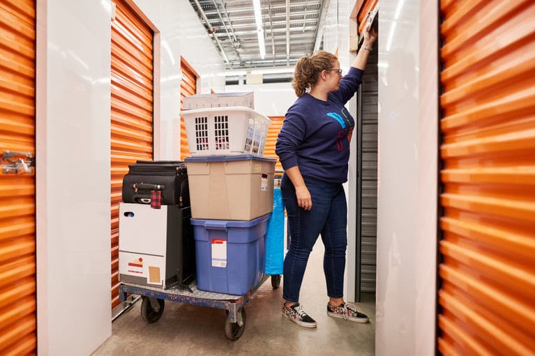 how to organise your storage unit